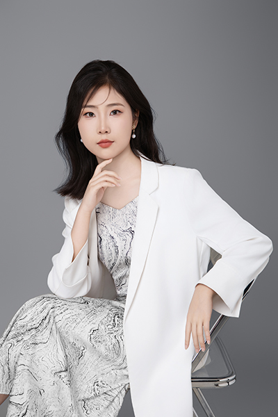 优秀毕业生-冯媛玲 优秀毕业生-冯媛玲