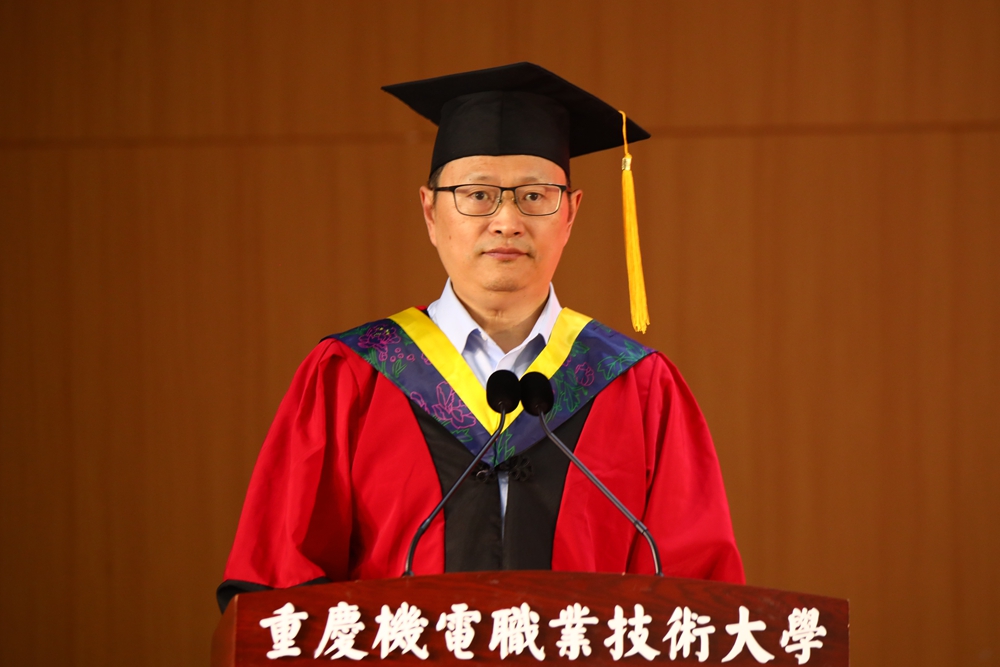 7L4A9864(1) 7L4A9864(1)