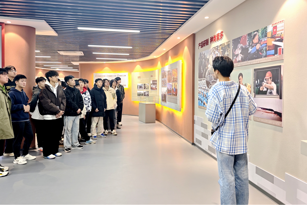 车院校史馆2 车院校史馆2