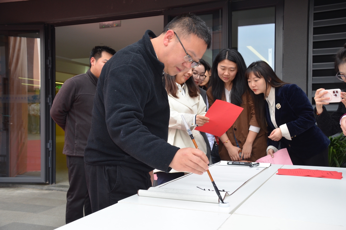 4979685f327d6e1df893680f7a9e7c0f_origin(1)